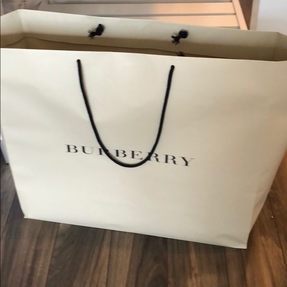 Burberry lightweight jacket - Picture 6 of 6